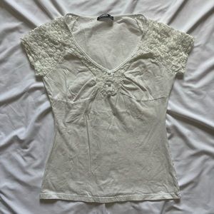 SOLD!! Yoins white lace babydoll top